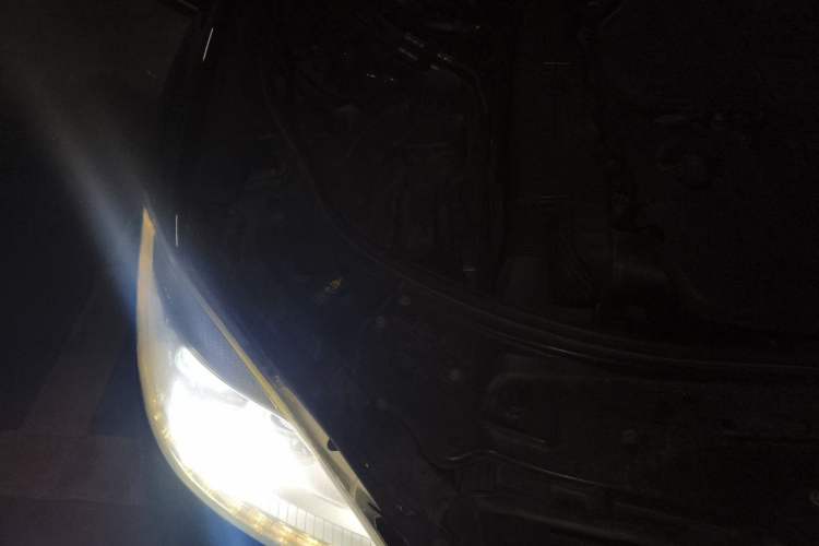 Used Mercedes-Benz S-Class 2011 S 350 L CGI Engine Bay Right