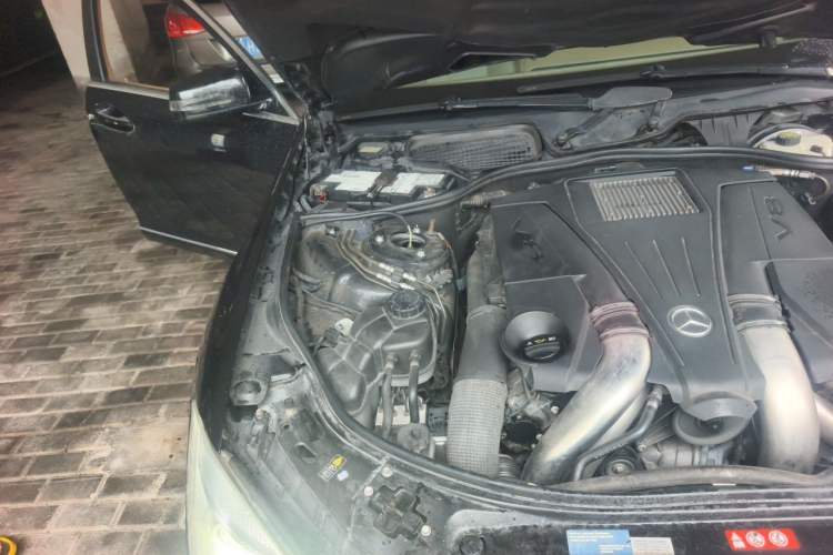 Used Mercedes-Benz S-Class 2011 S 500 L CGI 4MATIC Engine Bay Right