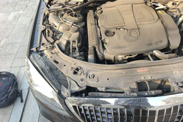 Used Mercedes-Benz S-Class 2011 S 350 L CGI Engine Bay Right