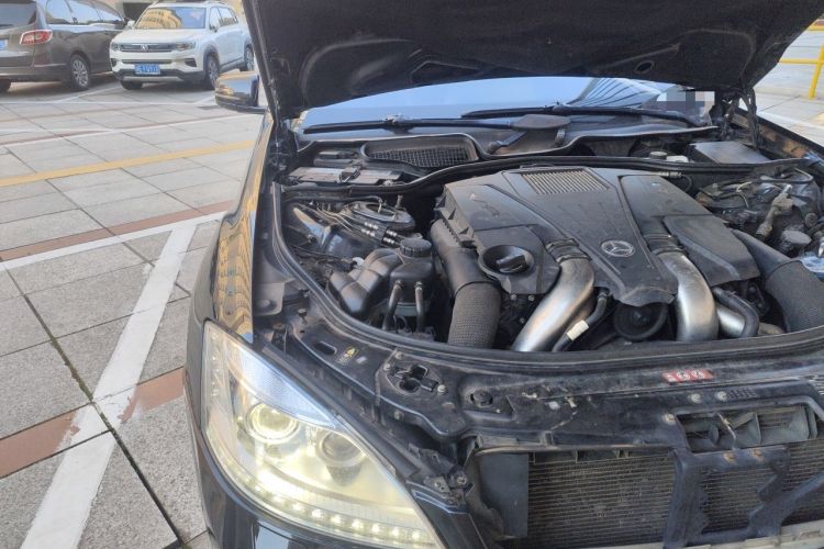 Used Mercedes-Benz S-Class 2011 S 500 L CGI 4MATIC Engine Bay Right