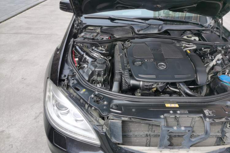 Used Mercedes-Benz S-Class 2011 S 350 L CGI 4MATIC Engine Bay Right