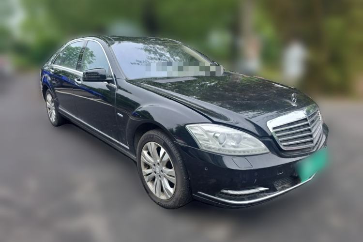 Used Mercedes-Benz S-Class 2011 S 500 L CGI 4MATIC Front Right 45 Deg