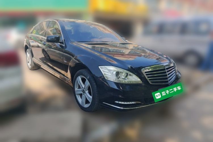 Used Mercedes-Benz S-Class 2011 S 350 L CGI 4MATIC Front Right 45 Deg