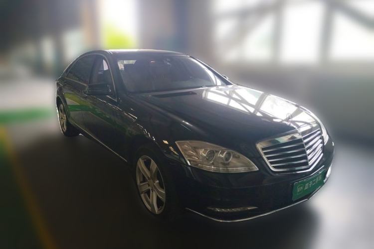 Used Mercedes-Benz S-Class 2011 S 350 L CGI 4MATIC Front Right 45 Deg