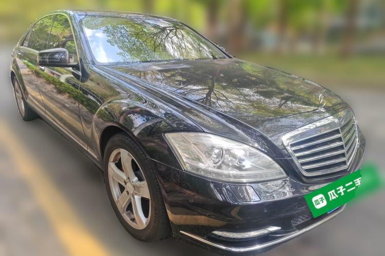 Used Mercedes-Benz S-Class 2011 S 350 L CGI Front Right 45 Deg