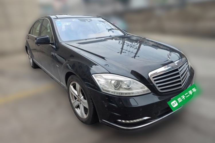 Used Mercedes-Benz S-Class 2011 S 350 L CGI Front Right 45 Deg
