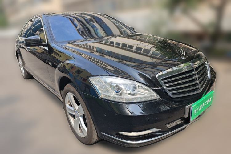 Used Mercedes-Benz S-Class 2011 S 350 L CGI Front Right 45 Deg