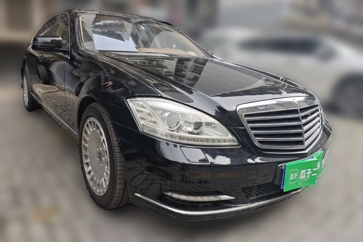 Used Mercedes-Benz S-Class 2011 S 500 L CGI 4MATIC Front Right 45 Deg