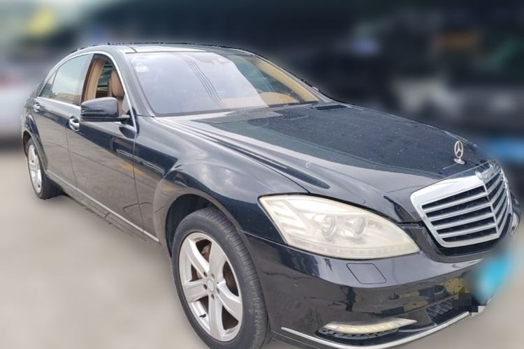 Used Mercedes-Benz S-Class 2011 S 350 L CGI Front Right 45 Deg