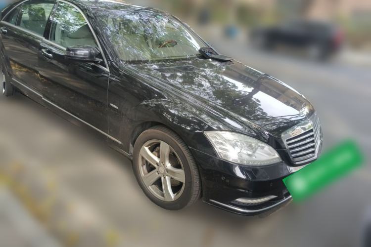 Used Mercedes-Benz S-Class 2011 S 350 L CGI Front Right 45 Deg
