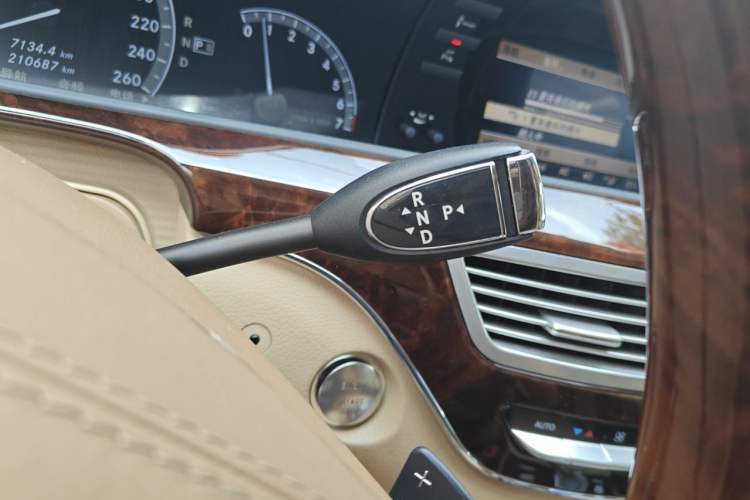 Used Mercedes-Benz S-Class 2011 S 350 L CGI Gear Lever
