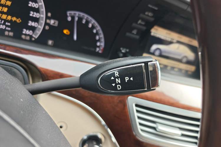 Used Mercedes-Benz S-Class 2011 S 350 L CGI 4MATIC Gear Lever