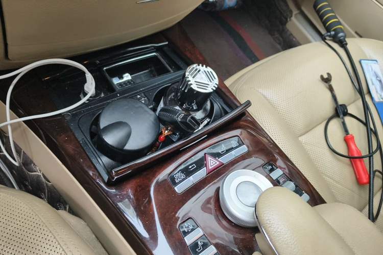 Used Mercedes-Benz S-Class 2011 S 350 L CGI Gear Lever