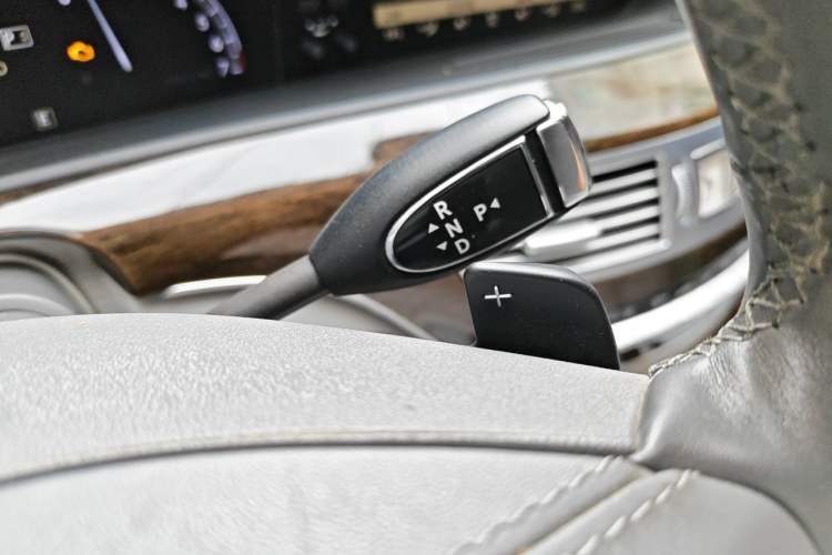 Used Mercedes-Benz S-Class  Gear Lever