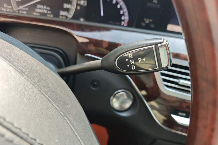 Used Mercedes-Benz S-Class 2011 S 350 L CGI Gear Lever
