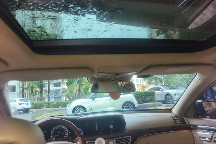Used Mercedes-Benz S-Class 2011 S 500 L CGI 4MATIC Headliner