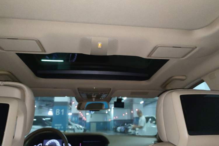Used Mercedes-Benz S-Class 2011 S 350 L CGI Headliner