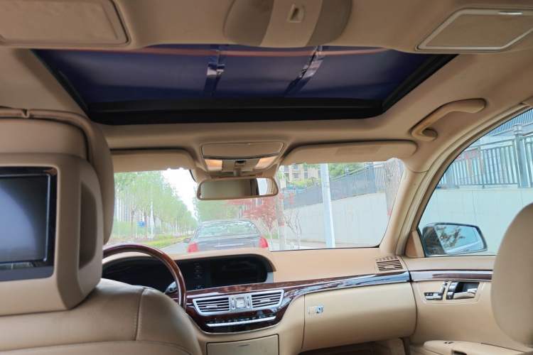 Used Mercedes-Benz S-Class 2011 S 350 L CGI 4MATIC Headliner