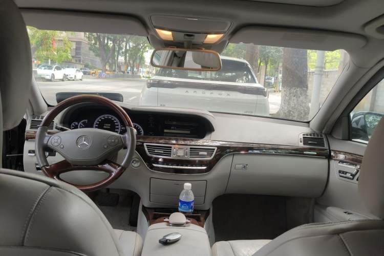 Used Mercedes-Benz S-Class 2011 S 350 L CGI Headliner