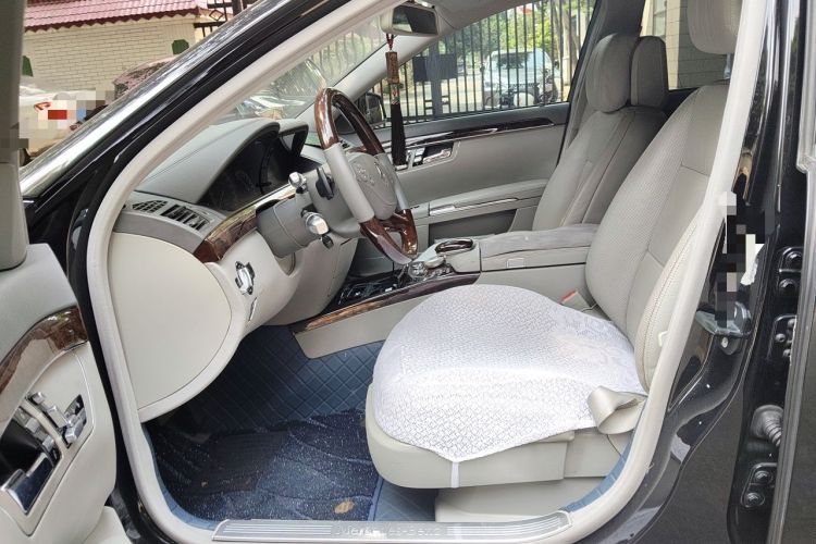 Used Mercedes-Benz S-Class 2011 S 350 L CGI Left Front Seat