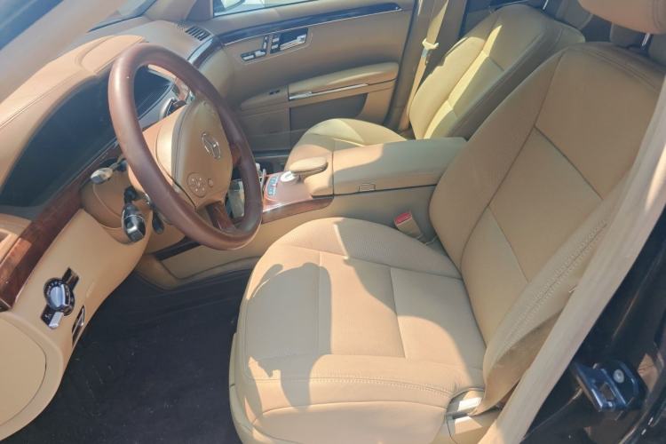 Used Mercedes-Benz S-Class 2011 S 350 L CGI 4MATIC Left Front Seat