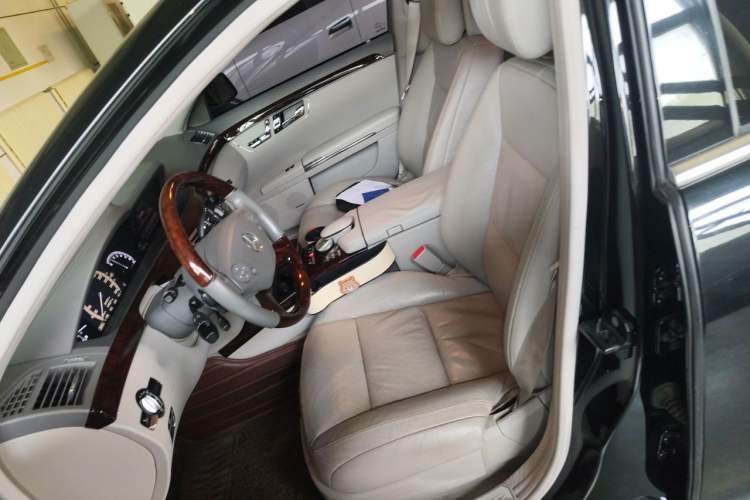 Used Mercedes-Benz S-Class 2011 S 350 L CGI 4MATIC Left Front Seat