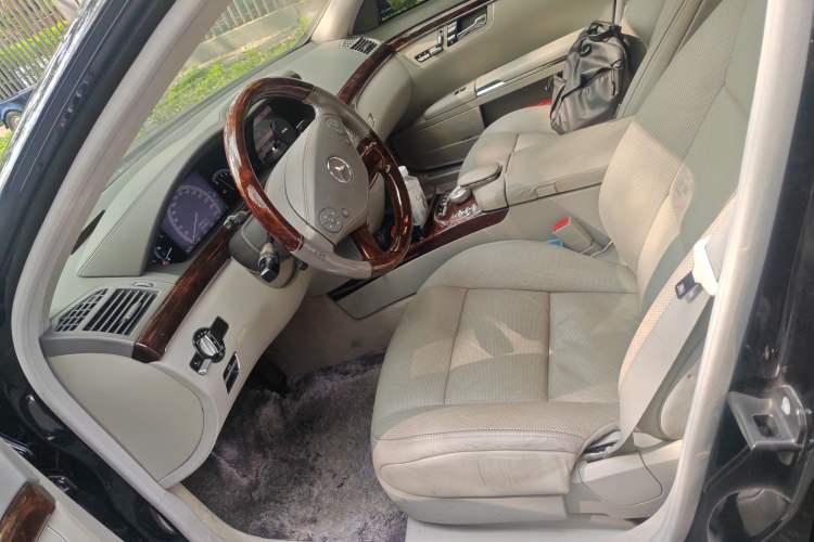 Used Mercedes-Benz S-Class 2011 S 350 L CGI Left Front Seat