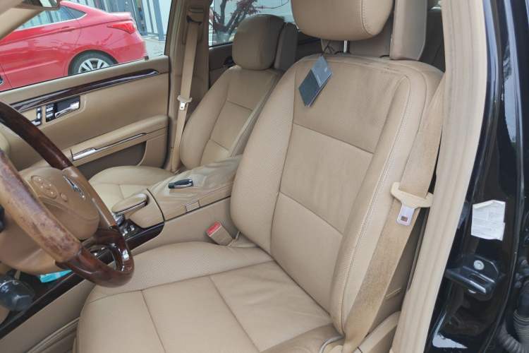 Used Mercedes-Benz S-Class 2011 S 350 L CGI 4MATIC Left Front Seat