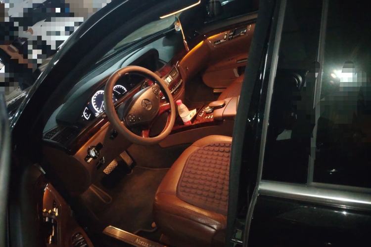 Used Mercedes-Benz S-Class 2011 S 350 L CGI 4MATIC Left Front Seat