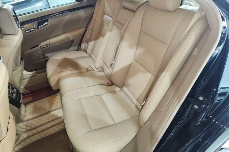 Used Mercedes-Benz S-Class 2011 S 350 L CGI Left Rear Seat