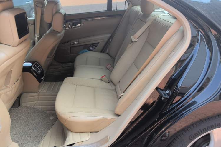 Used Mercedes-Benz S-Class 2011 S 350 L CGI Left Rear Seat