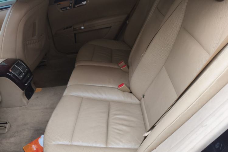 Used Mercedes-Benz S-Class 2011 S 350 L CGI 4MATIC Left Rear Seat