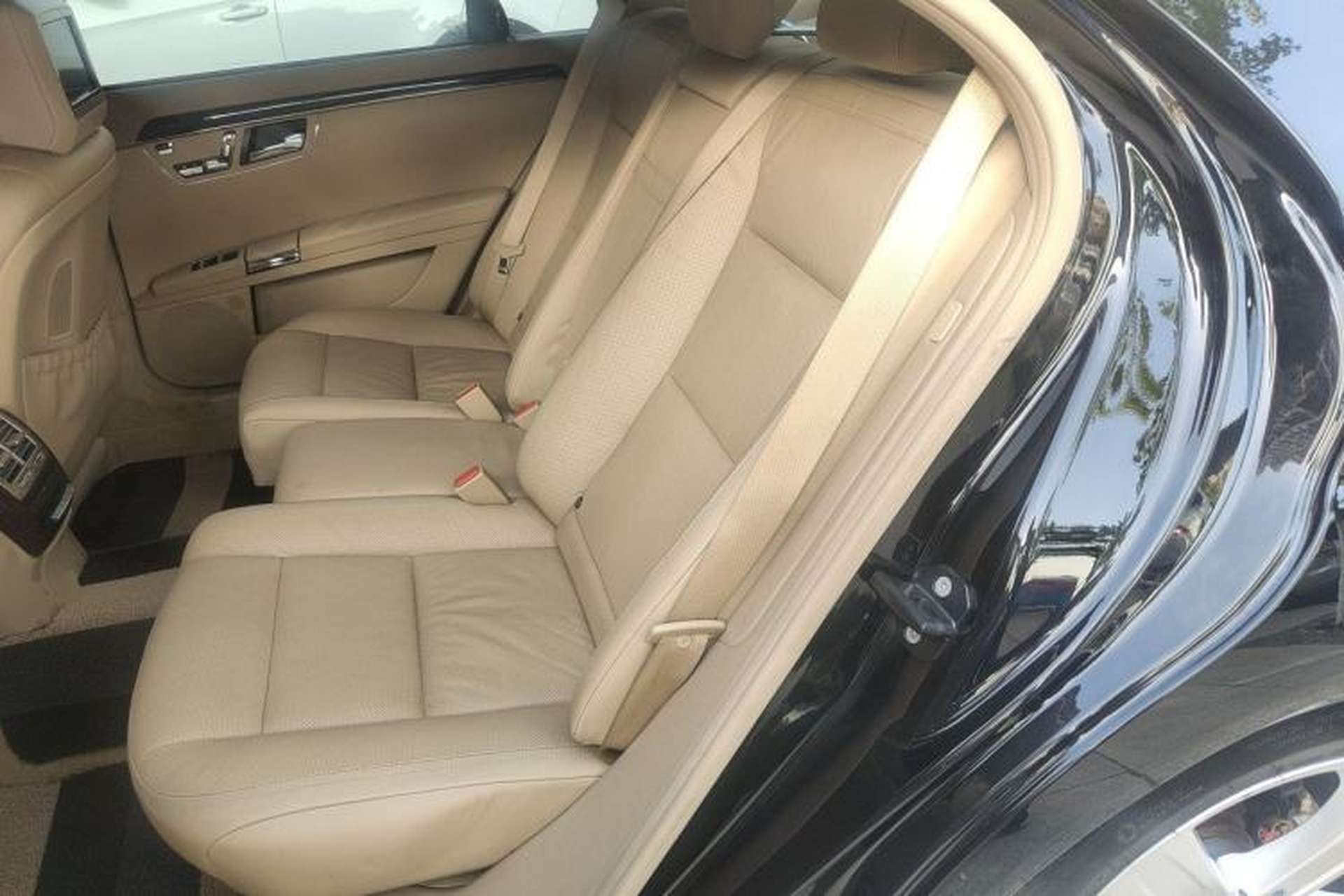 Used Mercedes-Benz S-Class 2011 S 350 L CGI Left Rear Seat