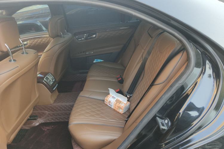 Used Mercedes-Benz S-Class 2011 S 350 L CGI Left Rear Seat