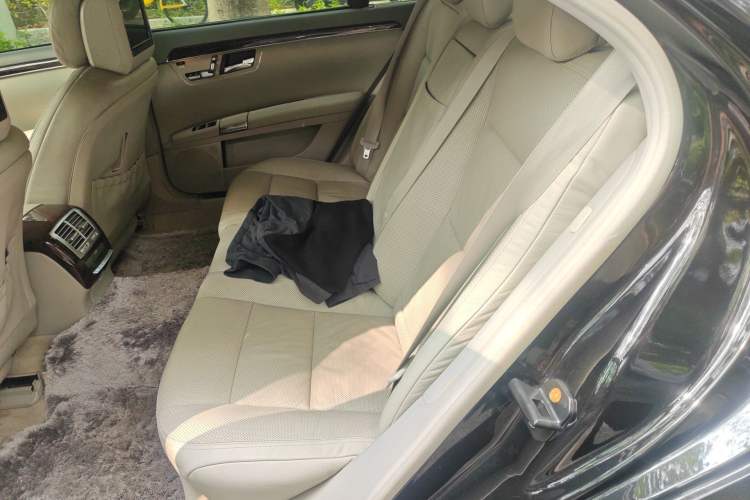 Used Mercedes-Benz S-Class 2011 S 350 L CGI Left Rear Seat