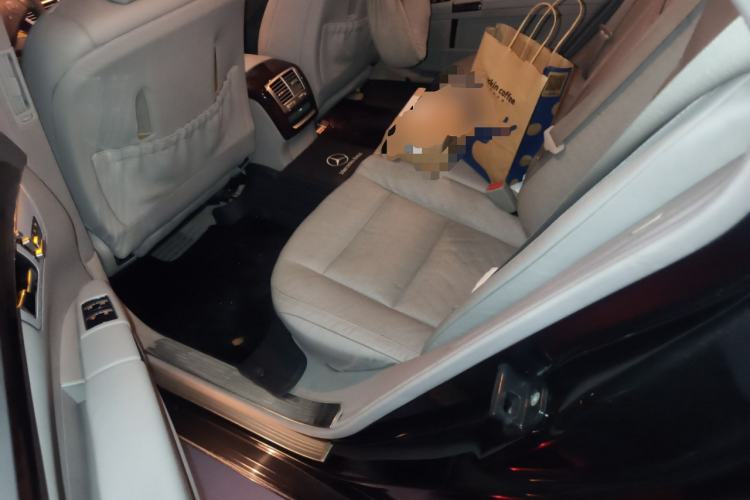 Used Mercedes-Benz S-Class 2011 S 350 L CGI Left Rear Seat