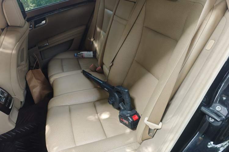 Used Mercedes-Benz S-Class 2011 S 350 L CGI 4MATIC Left Rear Seat