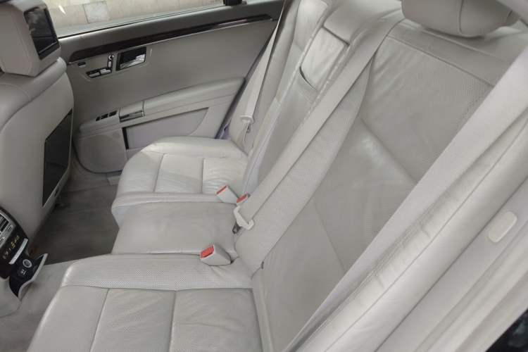 Used Mercedes-Benz S-Class 2011 S 350 L CGI Left Rear Seat