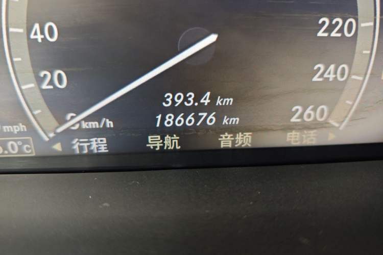 Used Mercedes-Benz S-Class 2011 S 350 L CGI Odometer Close Up