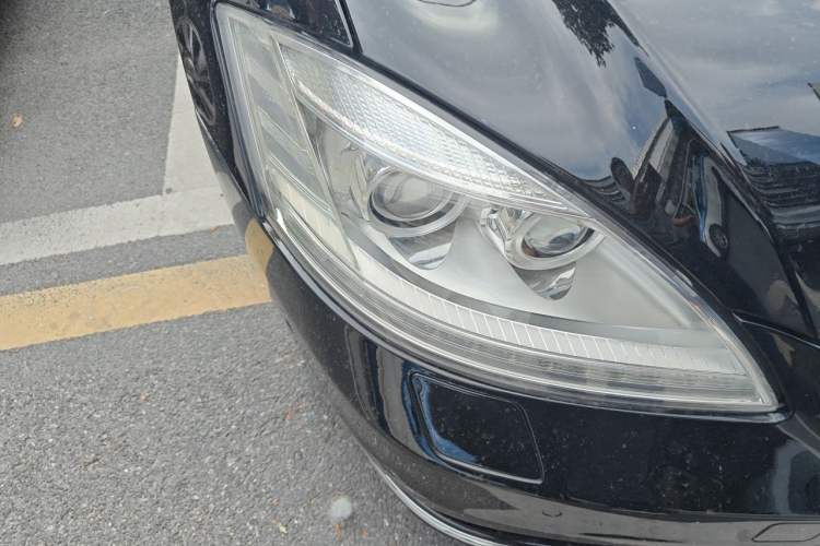 Used Mercedes-Benz S-Class 2011 S 350 L CGI Right Front Headlight
