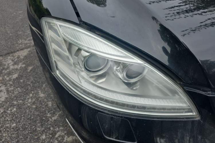 Used Mercedes-Benz S-Class 2011 S 500 L CGI 4MATIC Right Front Headlight