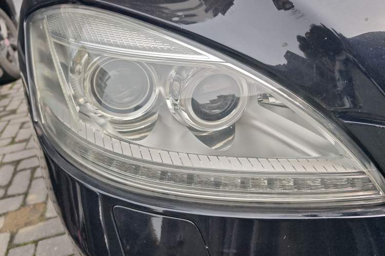 Used Mercedes-Benz S-Class 2011 S 500 L CGI 4MATIC Right Front Headlight