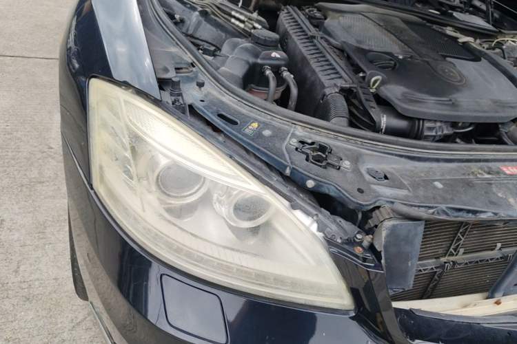 Used Mercedes-Benz S-Class 2011 S 350 L CGI Right Front Headlight