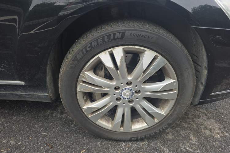 Used Mercedes-Benz S-Class 2011 S 500 L CGI 4MATIC Right Front Wheel Hub