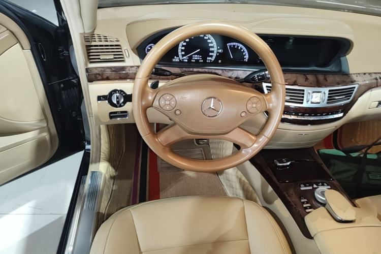 Used Mercedes-Benz S-Class 2011 S 350 L CGI Steering Wheel