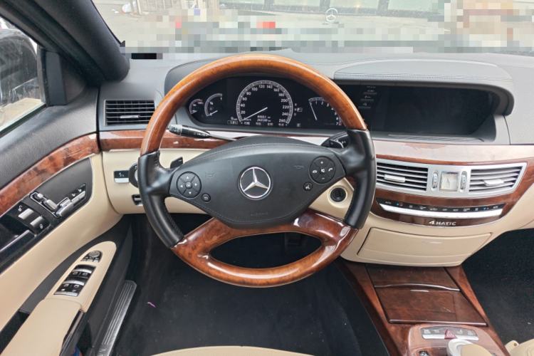 Used Mercedes-Benz S-Class 2011 S 350 L CGI 4MATIC Steering Wheel