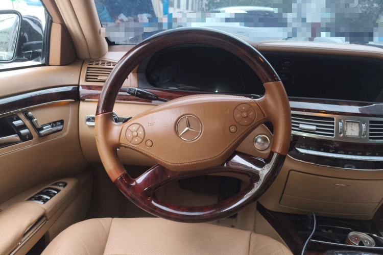 Used Mercedes-Benz S-Class 2011 S 350 L CGI 4MATIC Steering Wheel