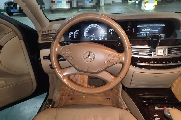 Used Mercedes-Benz S-Class 2011 S 350 L CGI Steering Wheel