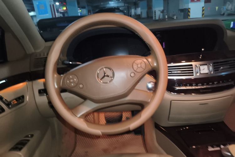 Used Mercedes-Benz S-Class 2011 S 350 L CGI Steering Wheel