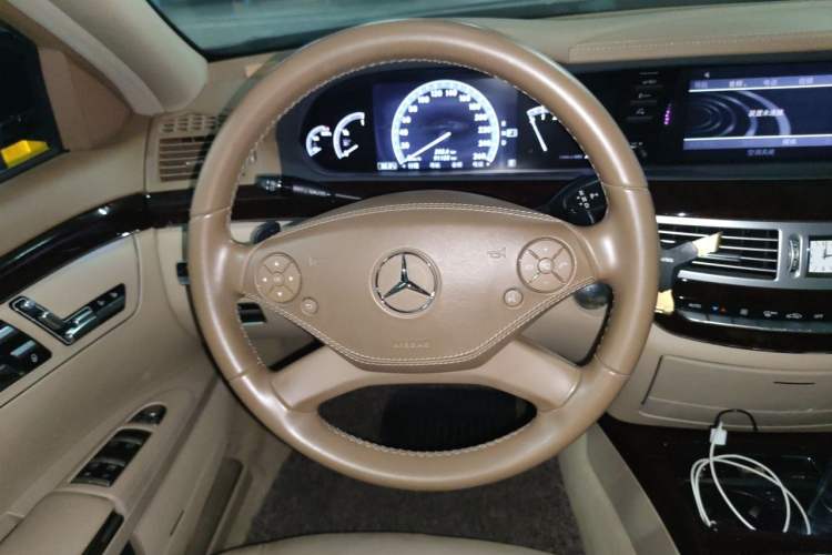Used Mercedes-Benz S-Class 2011 S 350 L CGI Steering Wheel